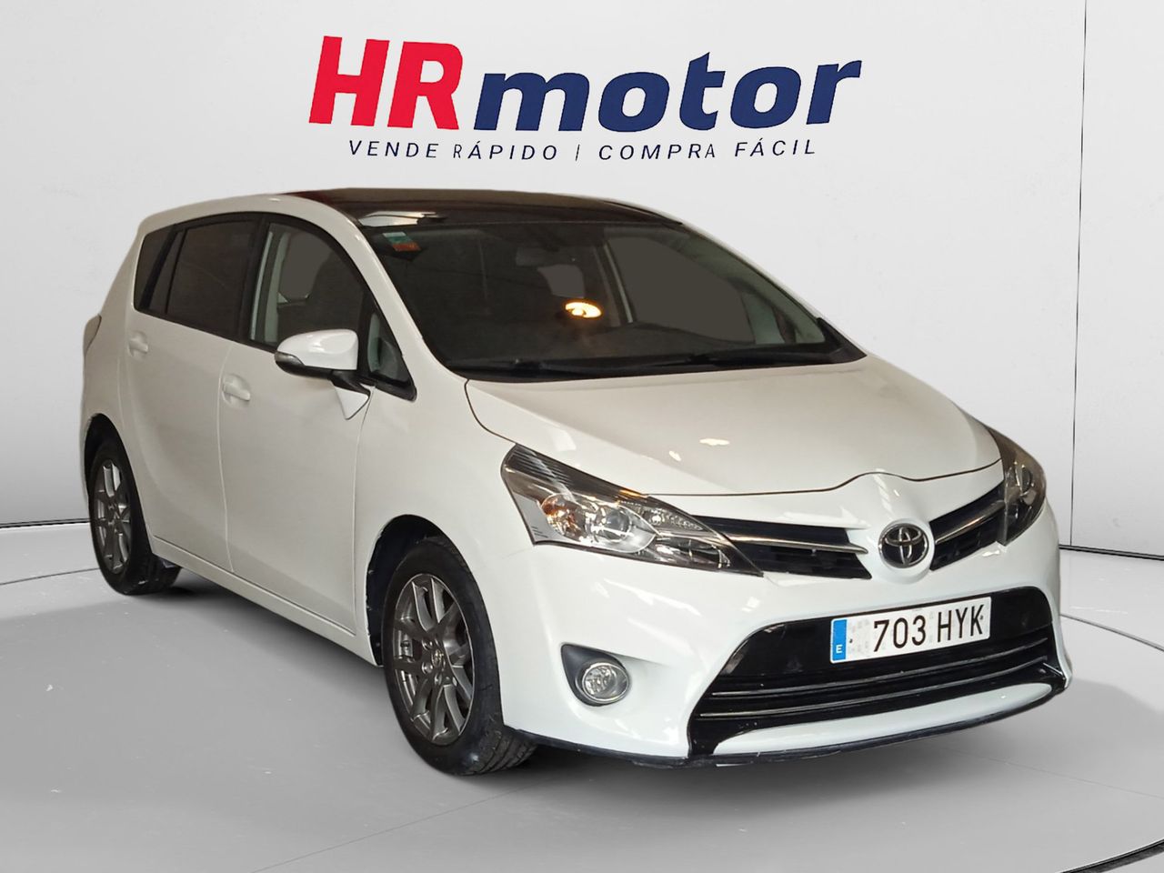 Foto toyota verso 2014 /
