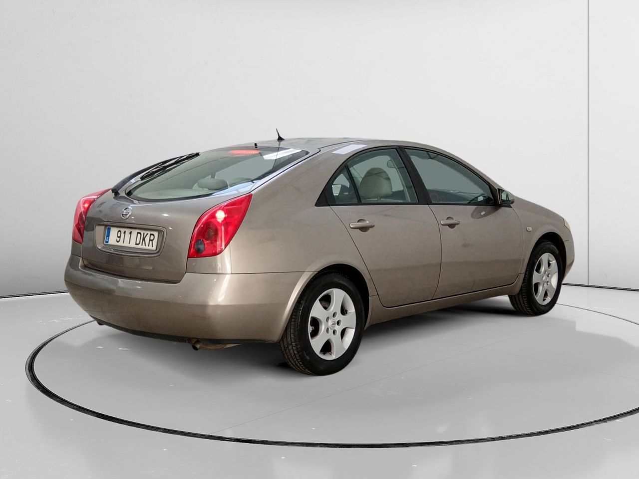 nissan primera 2005 / foto grande (2)