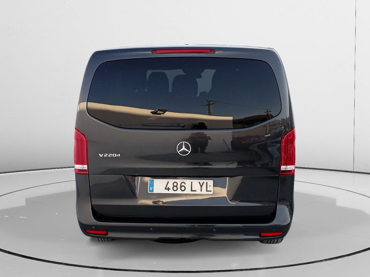 mercedes clase v 2022 / foto grande (3)