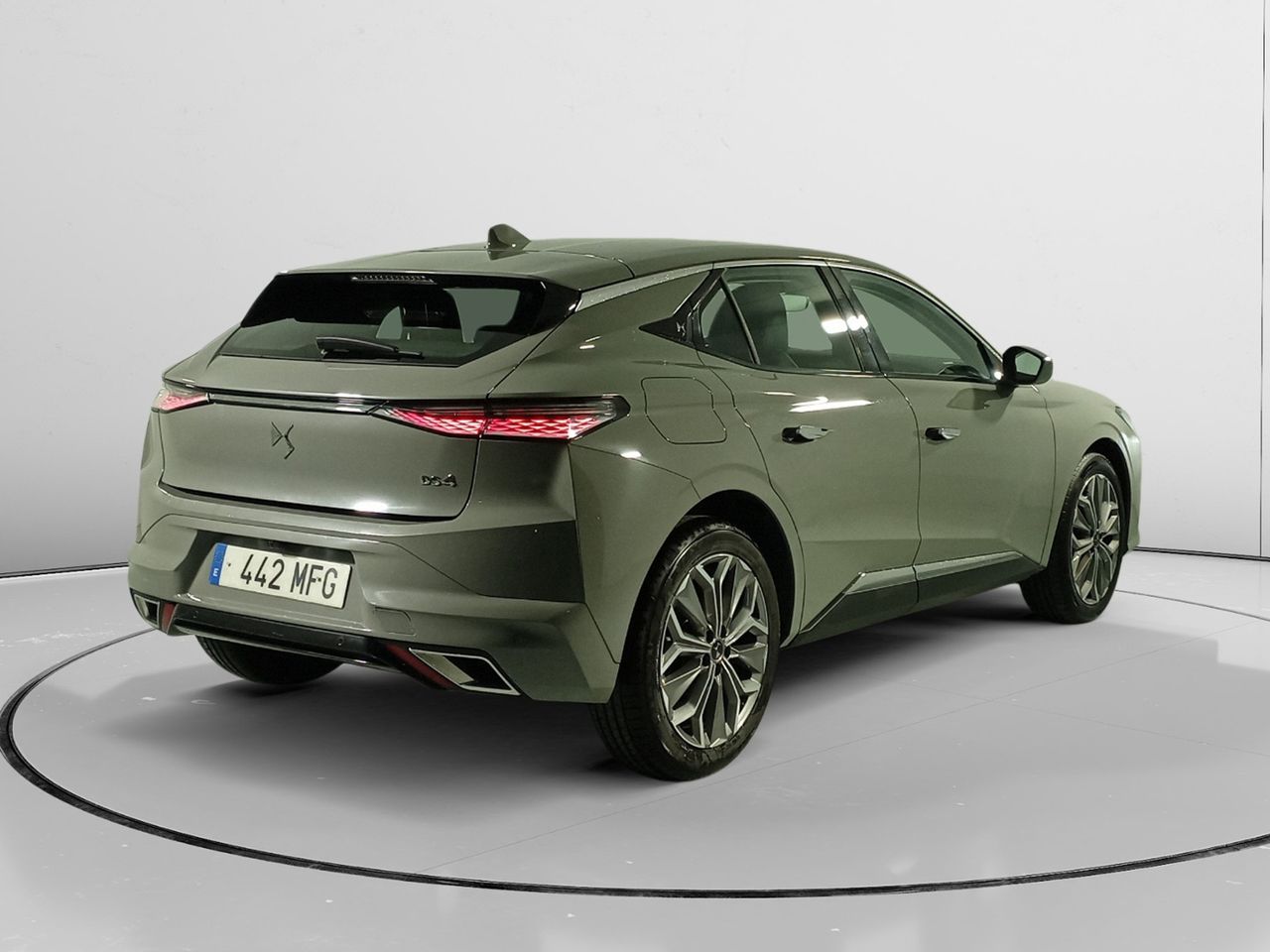 ds automobiles ds 4 2023 / foto grande (2)
