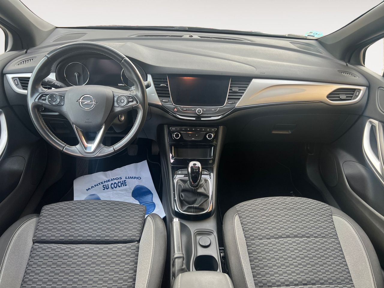 Opel Astra GS Line - foto 6