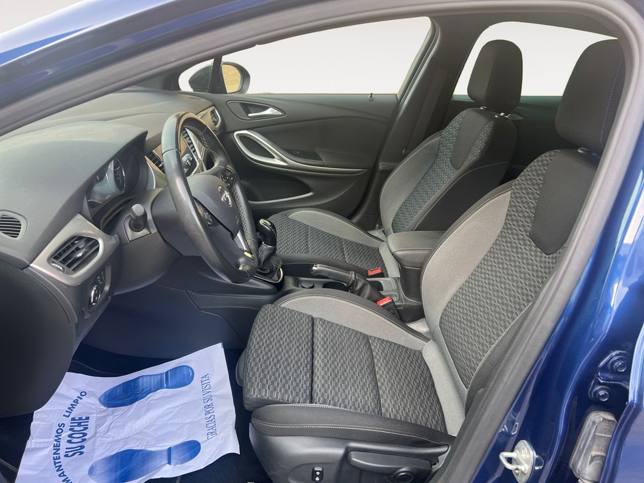 Opel Astra GS Line - foto 8