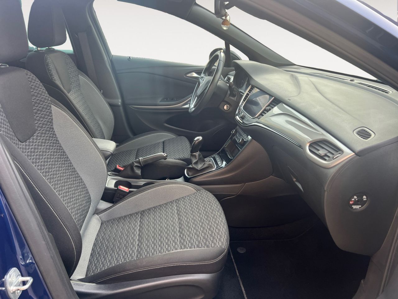 Opel Astra GS Line - foto 10