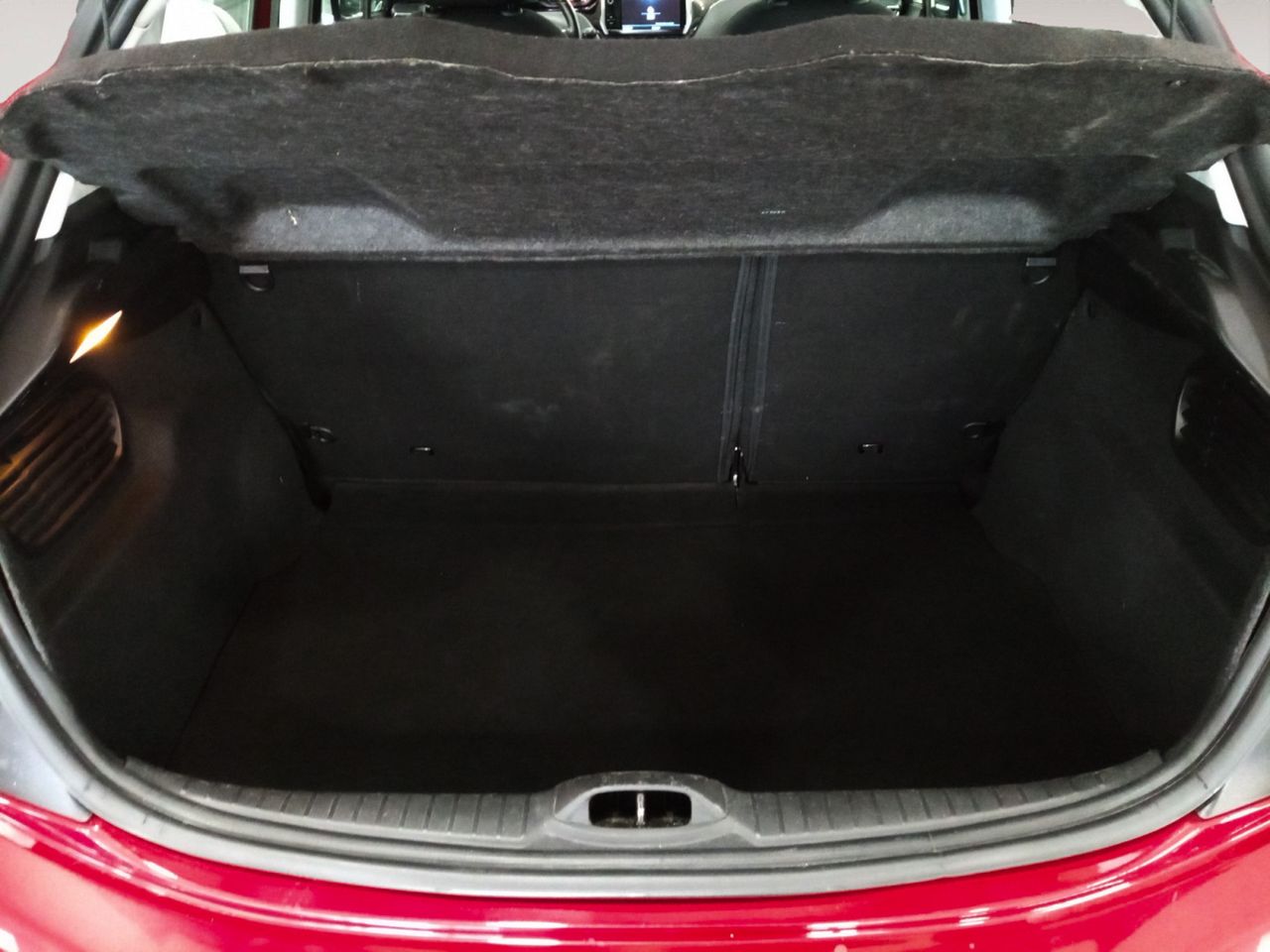 Peugeot 208 Allure - foto 11