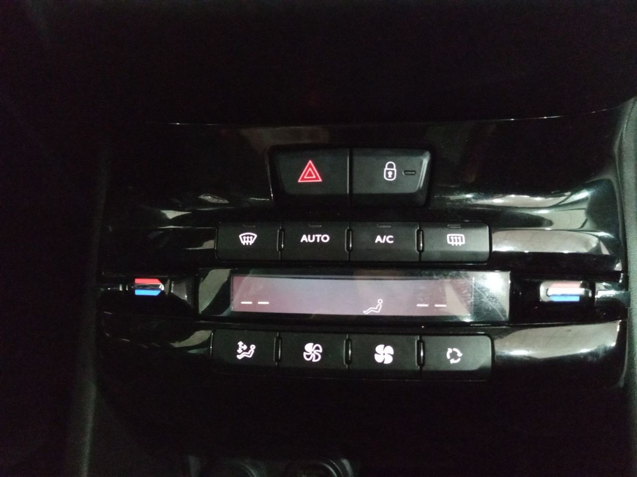 Peugeot 208 Allure - foto 18