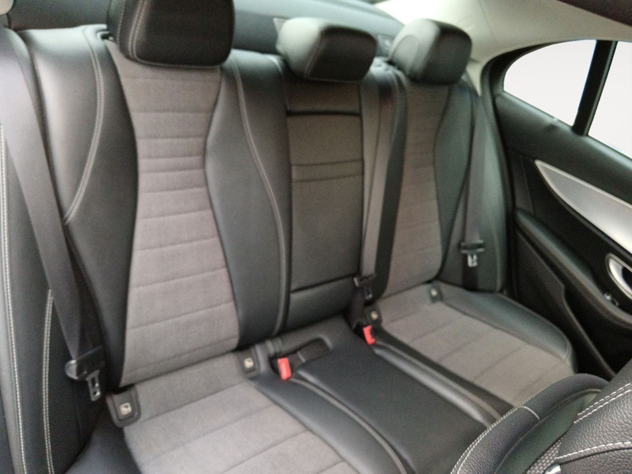 Mercedes Clase E 300de Avantgarde - foto 9