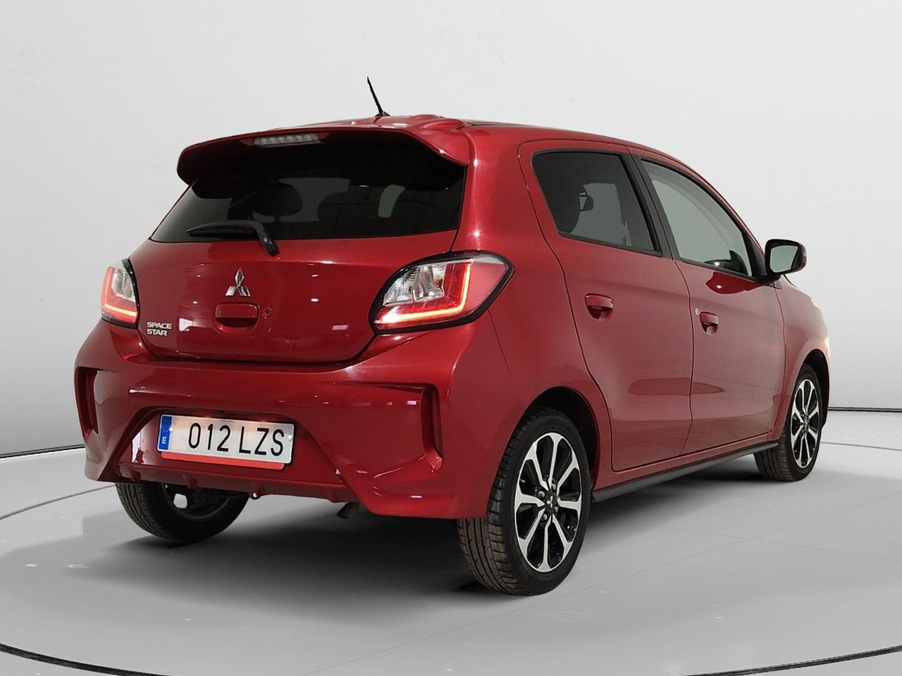 mitsubishi space star 2022 / foto grande (2)