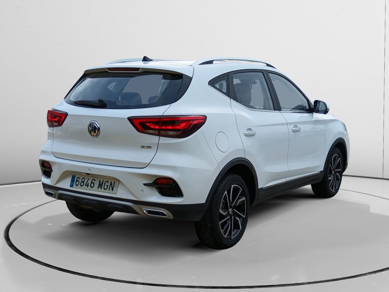 mg zs 2023 / foto grande (2)