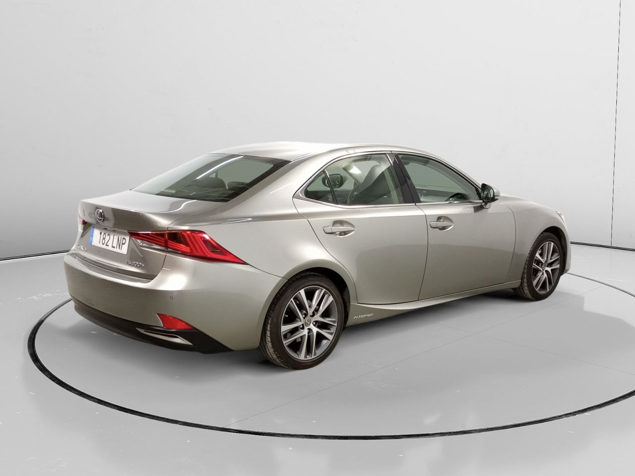 lexus is 2021 / foto grande (2)