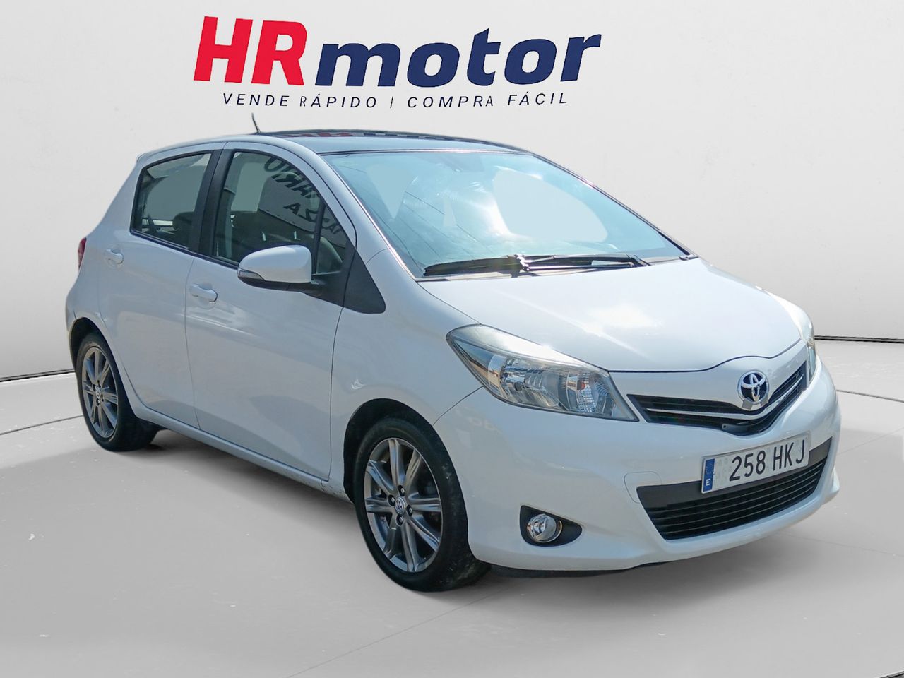 Foto toyota yaris 2012 /