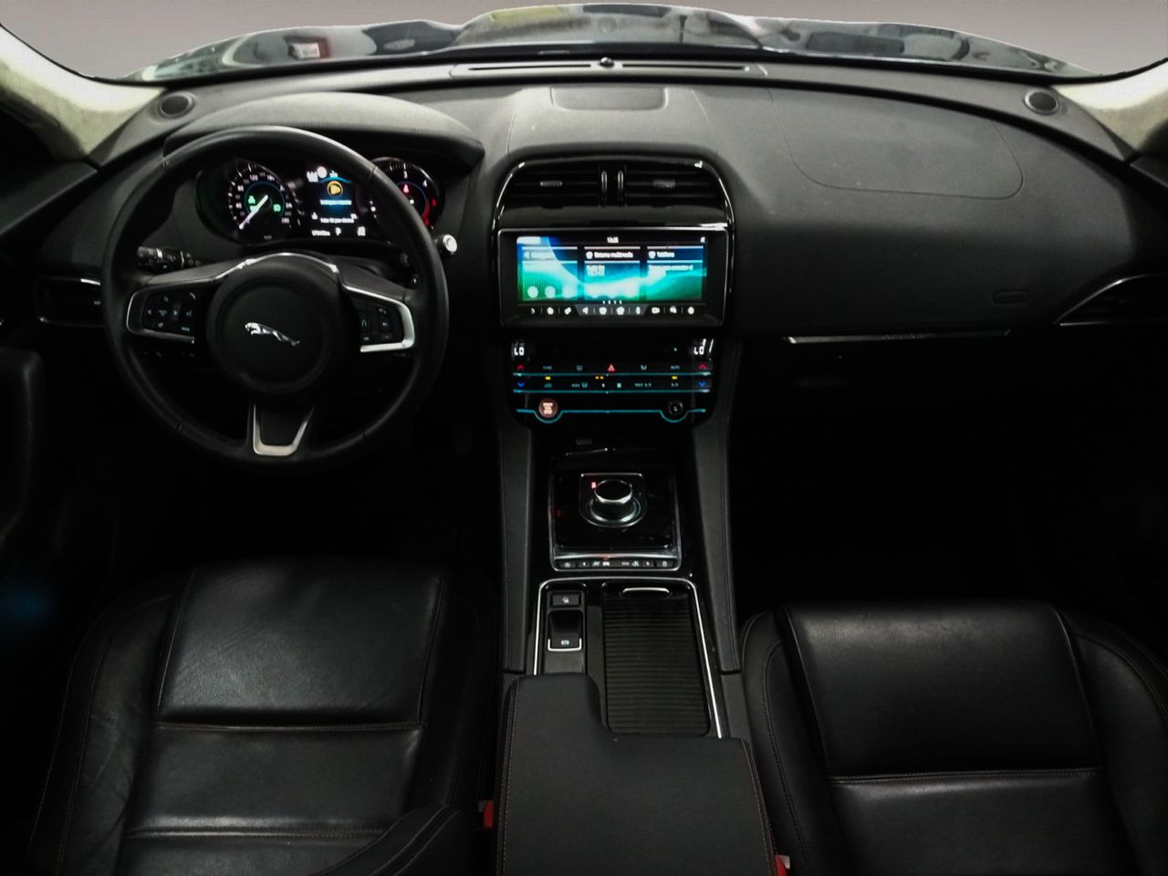 Jaguar F-Pace 20d Pure AWD - foto 7