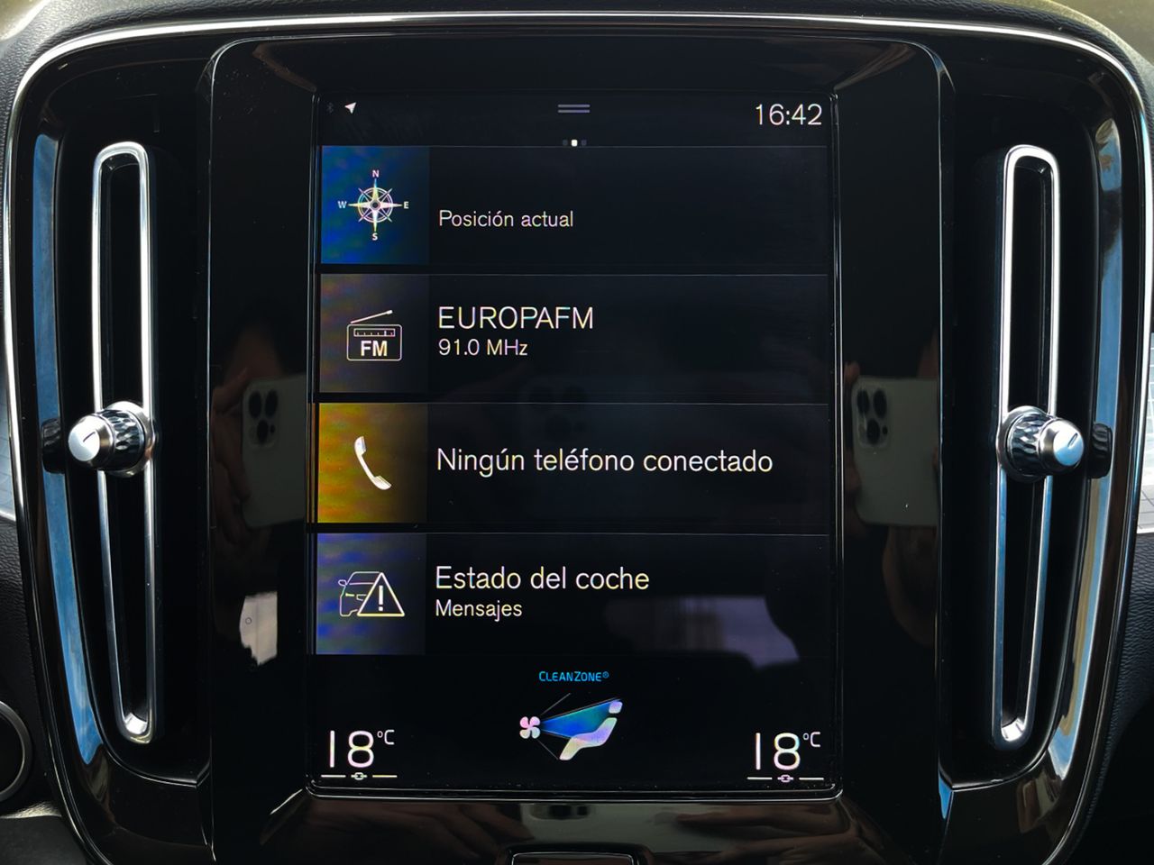 Volvo XC40 Momentum Pro 2WD - foto 14