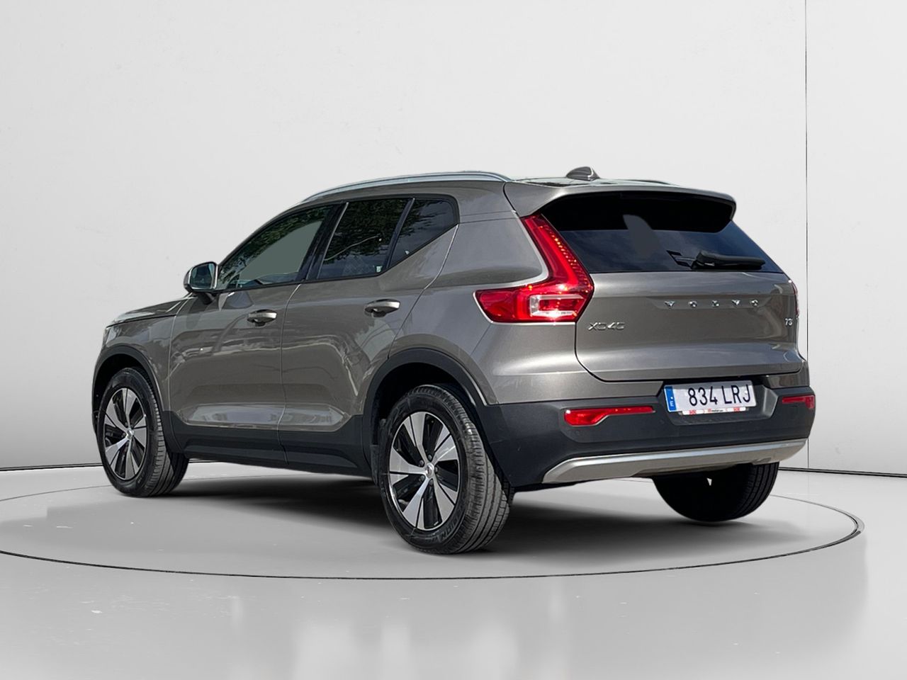 Volvo XC40 Momentum Pro 2WD - foto 4