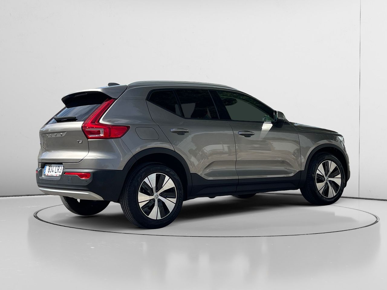 Volvo XC40 Momentum Pro 2WD - foto 2