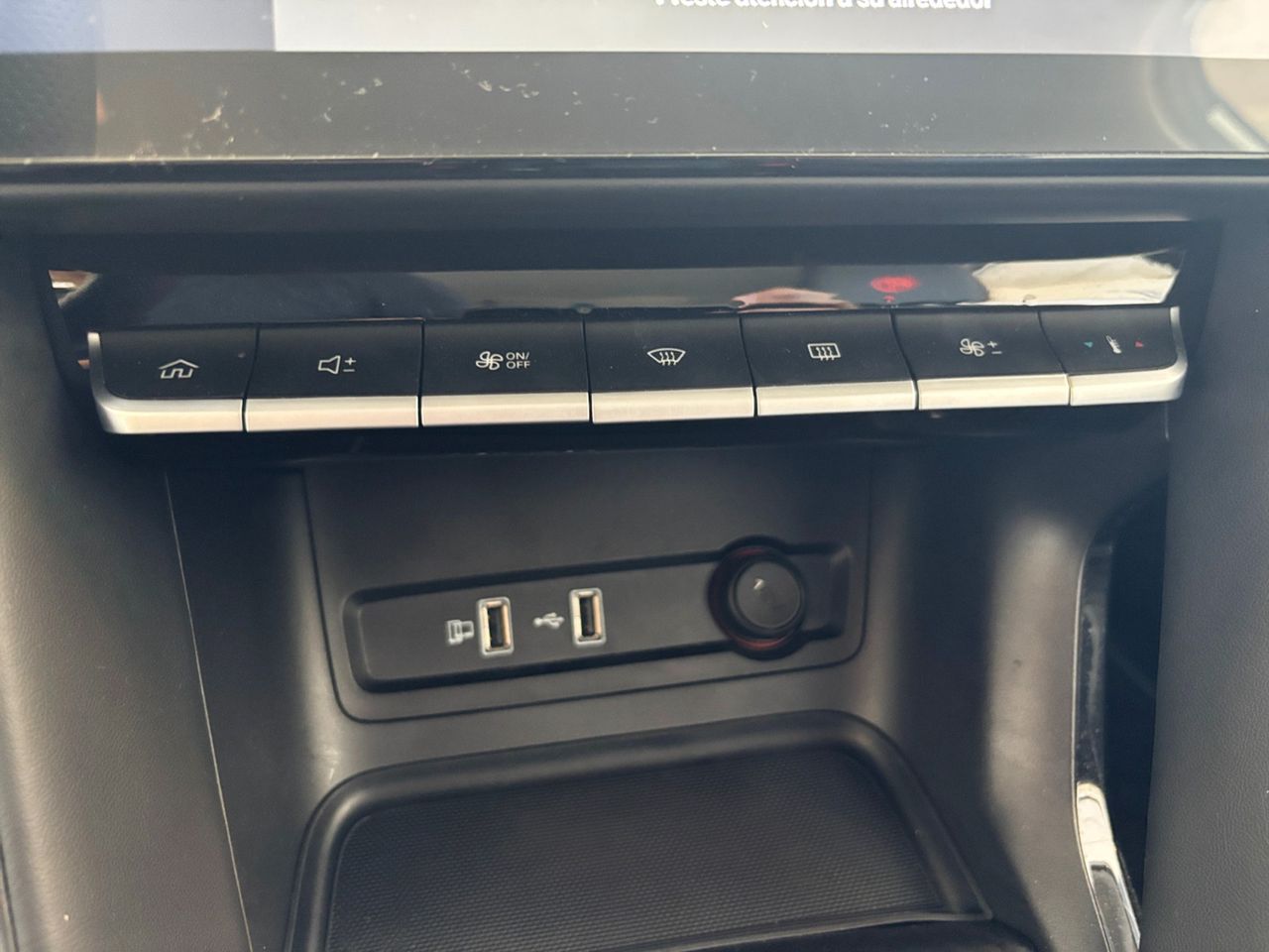 MG ZS 1.5 VTi Luxury - foto 17