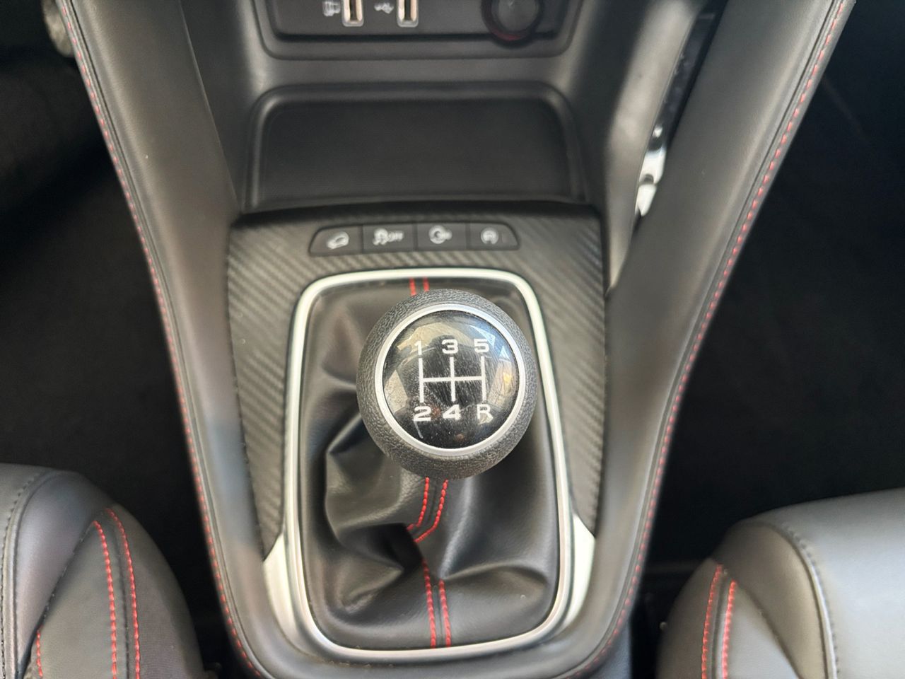 MG ZS 1.5 VTi Luxury - foto 11