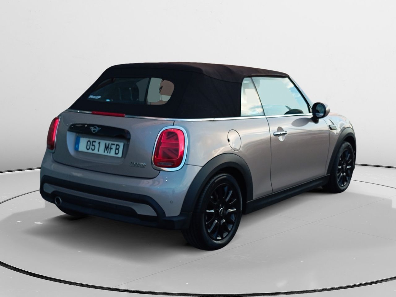 MINI Cooper Cabrio 1.564238716509057124