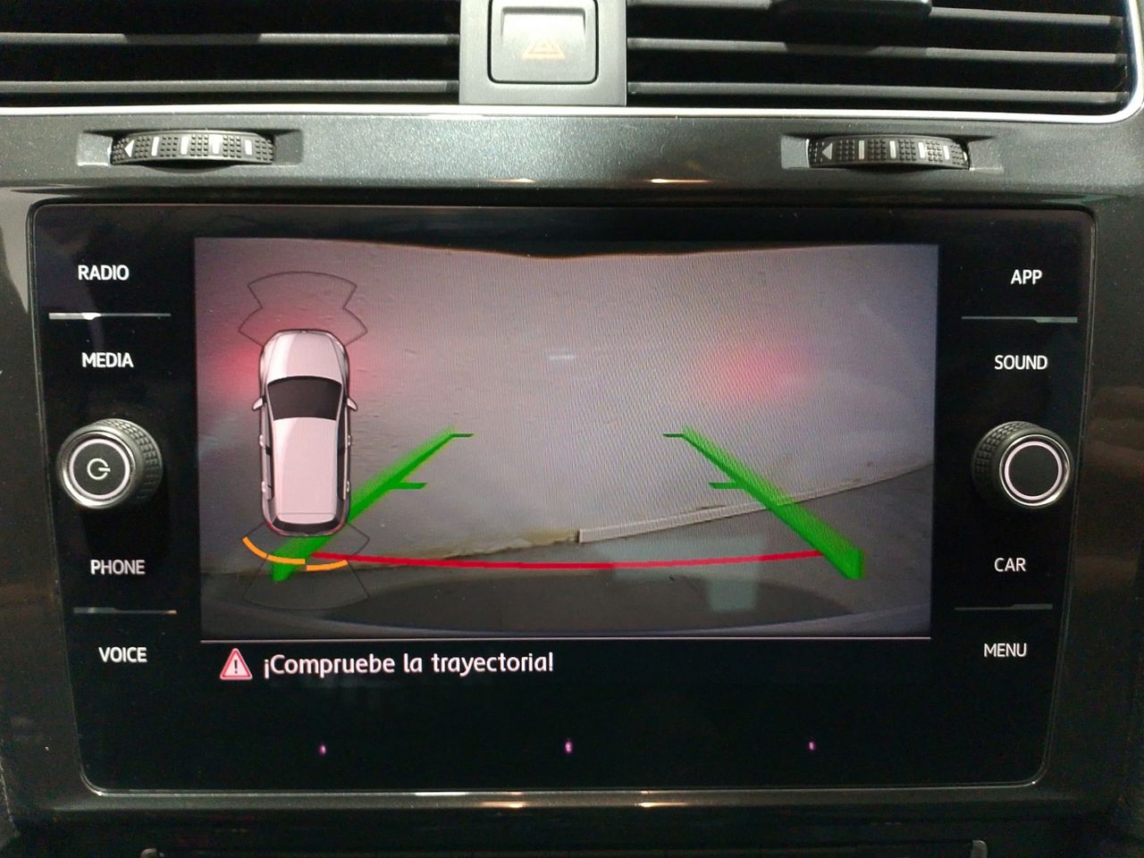 Volkswagen Golf Advance - foto 16