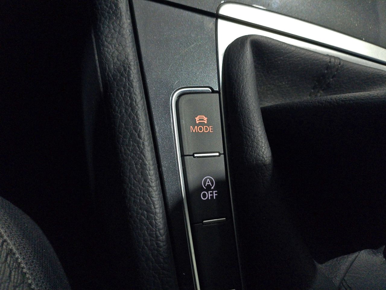 Volkswagen Golf Advance - foto 18