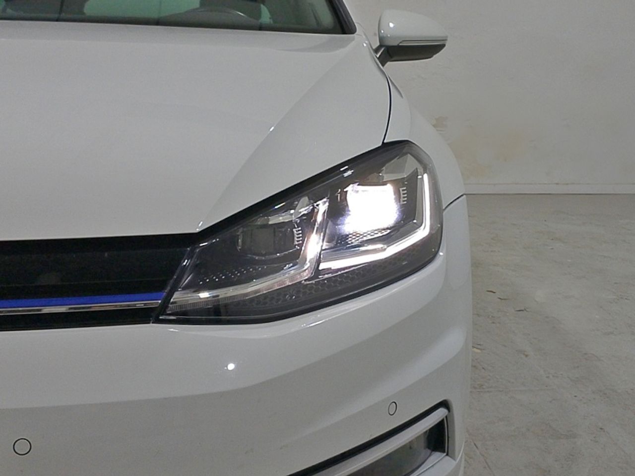 Volkswagen Golf Advance - foto 20