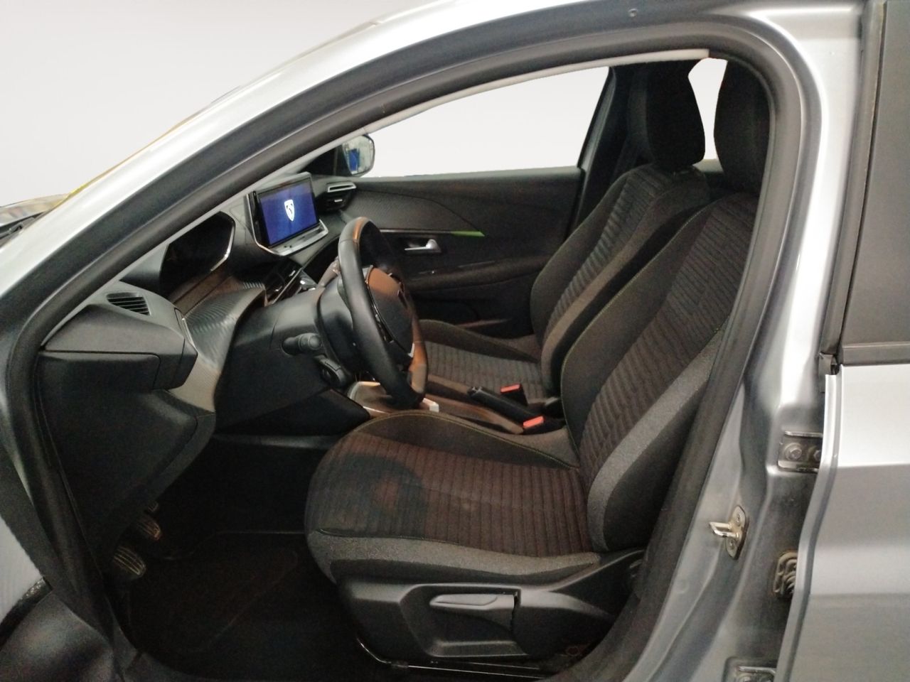 Peugeot 208 Active - foto 9