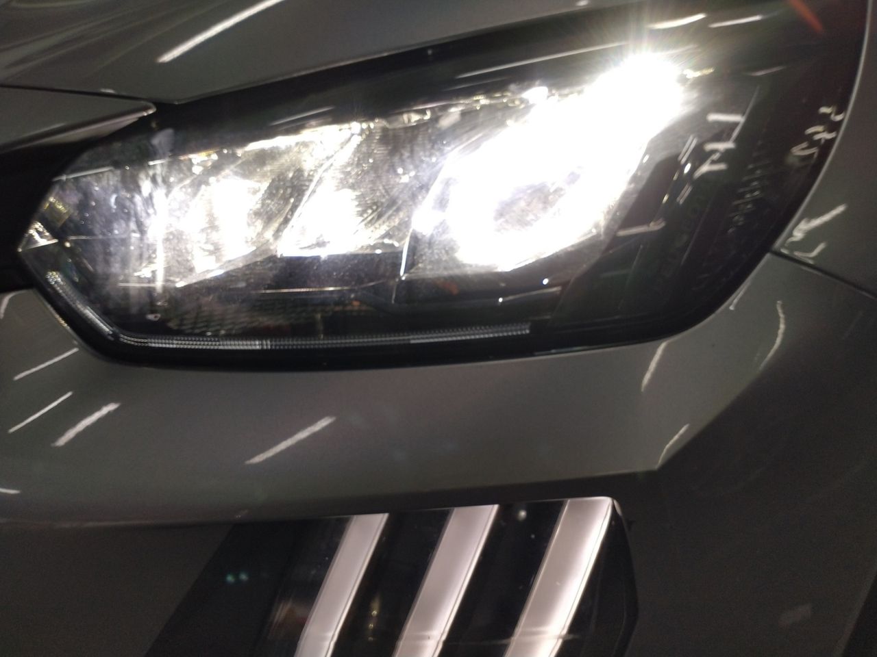 Peugeot 208 Active - foto 20