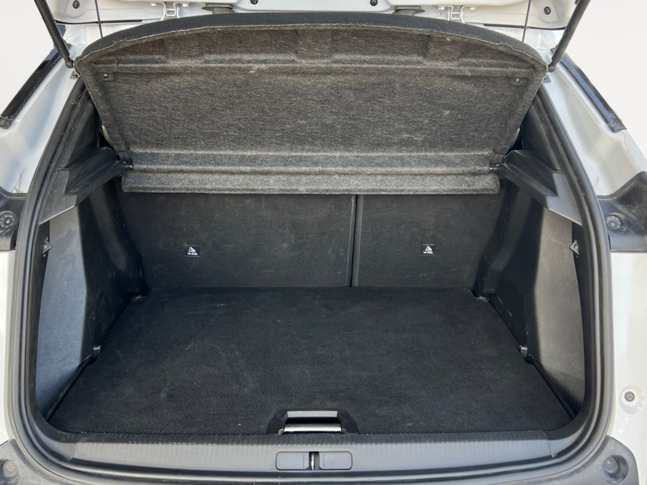 Peugeot 2008 Allure - foto 11