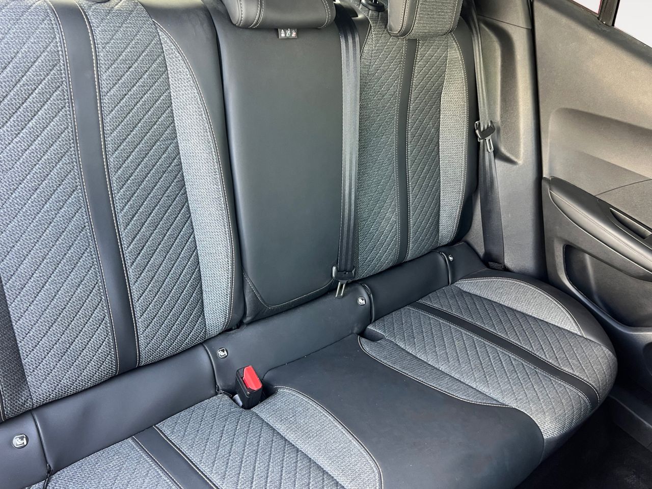 Peugeot 2008 Allure - foto 9