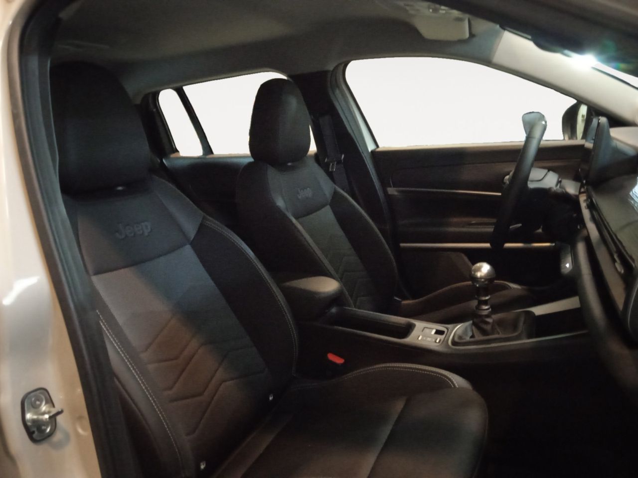 Jeep Avenger Altitude - foto 10