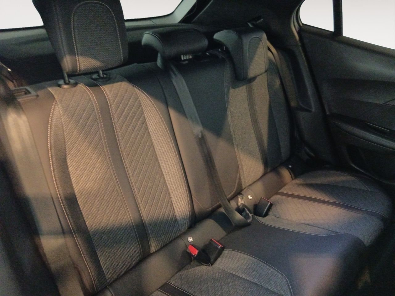 Peugeot 2008 Allure - foto 10