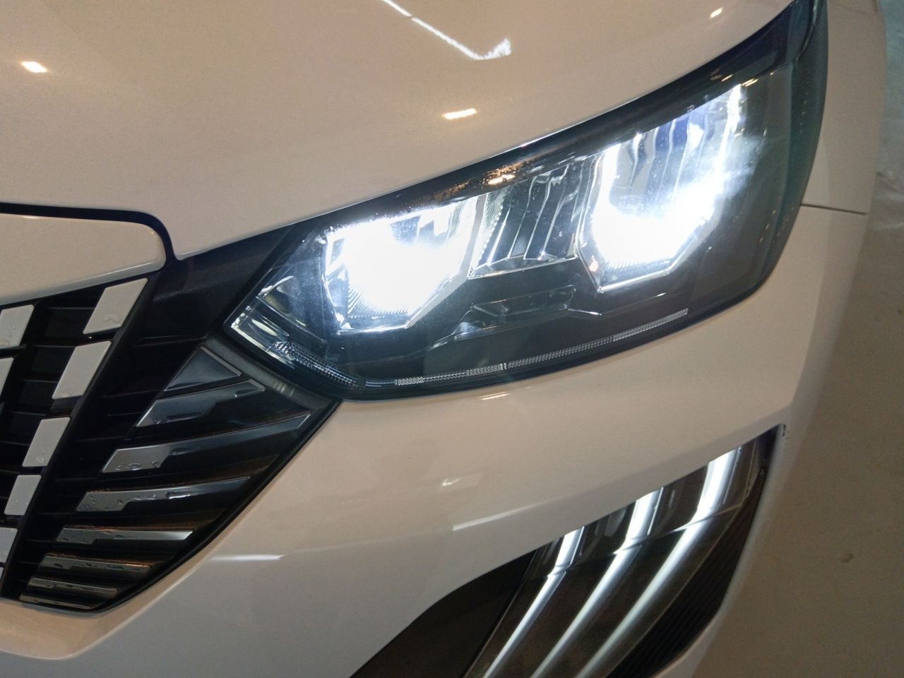 Peugeot 2008 Allure - foto 23