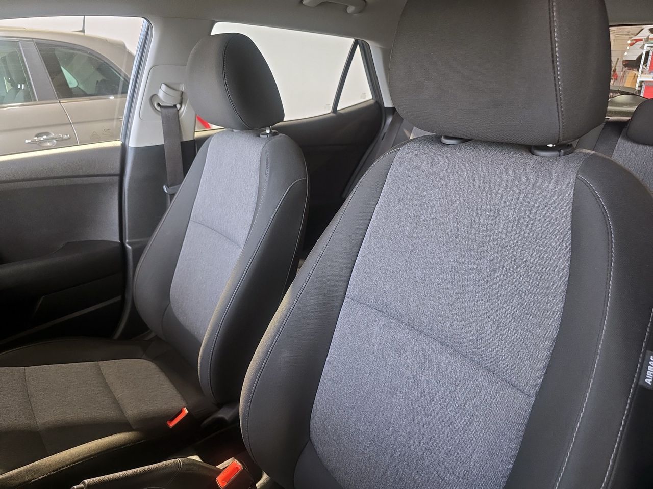 Kia Stonic Concept - foto 18