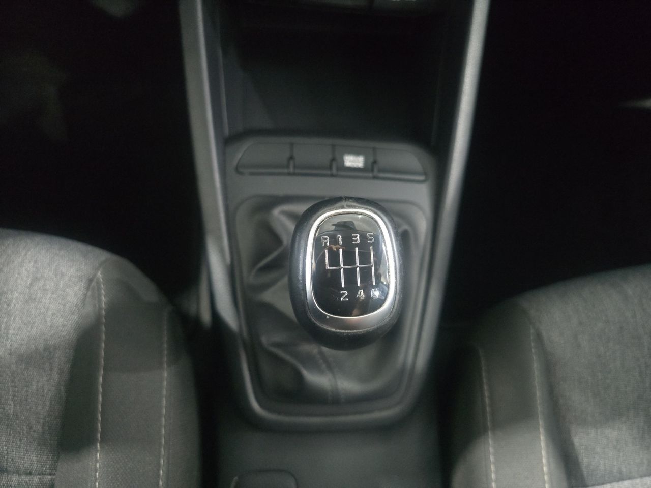 Kia Stonic Concept - foto 12