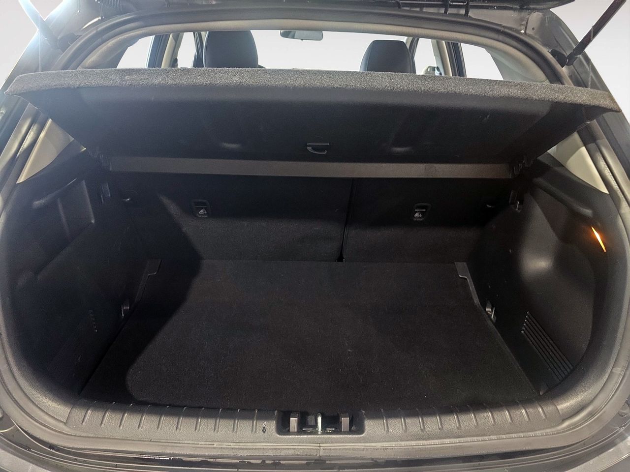 Kia Stonic Concept - foto 11