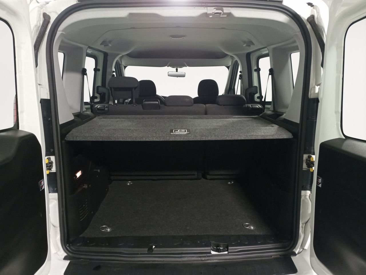 Fiat Doblò SX Combi - foto 10