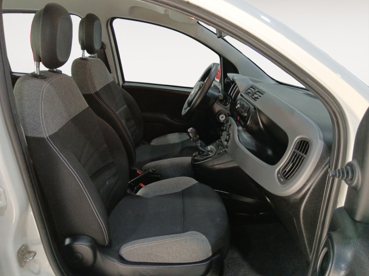 Fiat Panda 1.0 Mild Hybrid City Cross 4x2 - foto 10