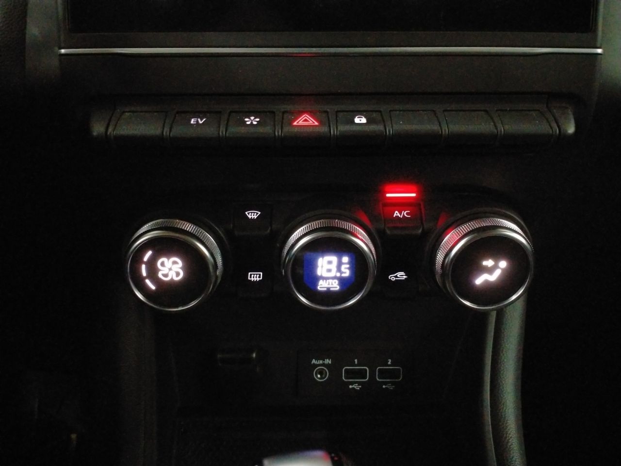 Renault Captur Zen - foto 18