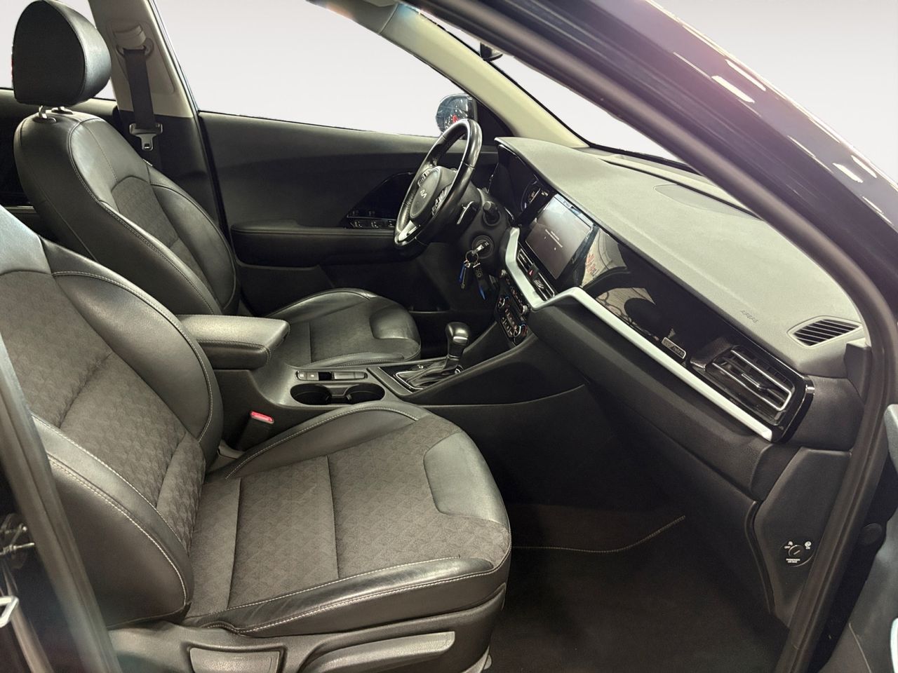 Kia Niro Drive - foto 11