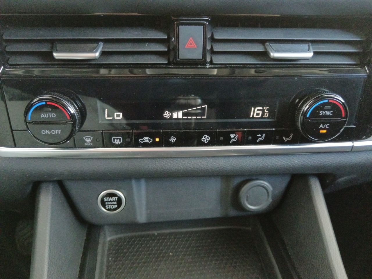 Nissan Qashqai Acenta - foto 20