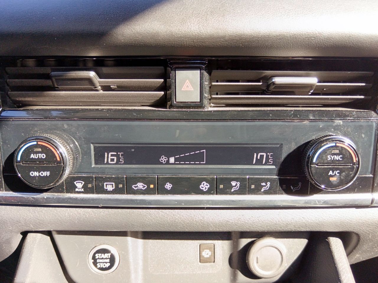 Nissan Qashqai Acenta - foto 22