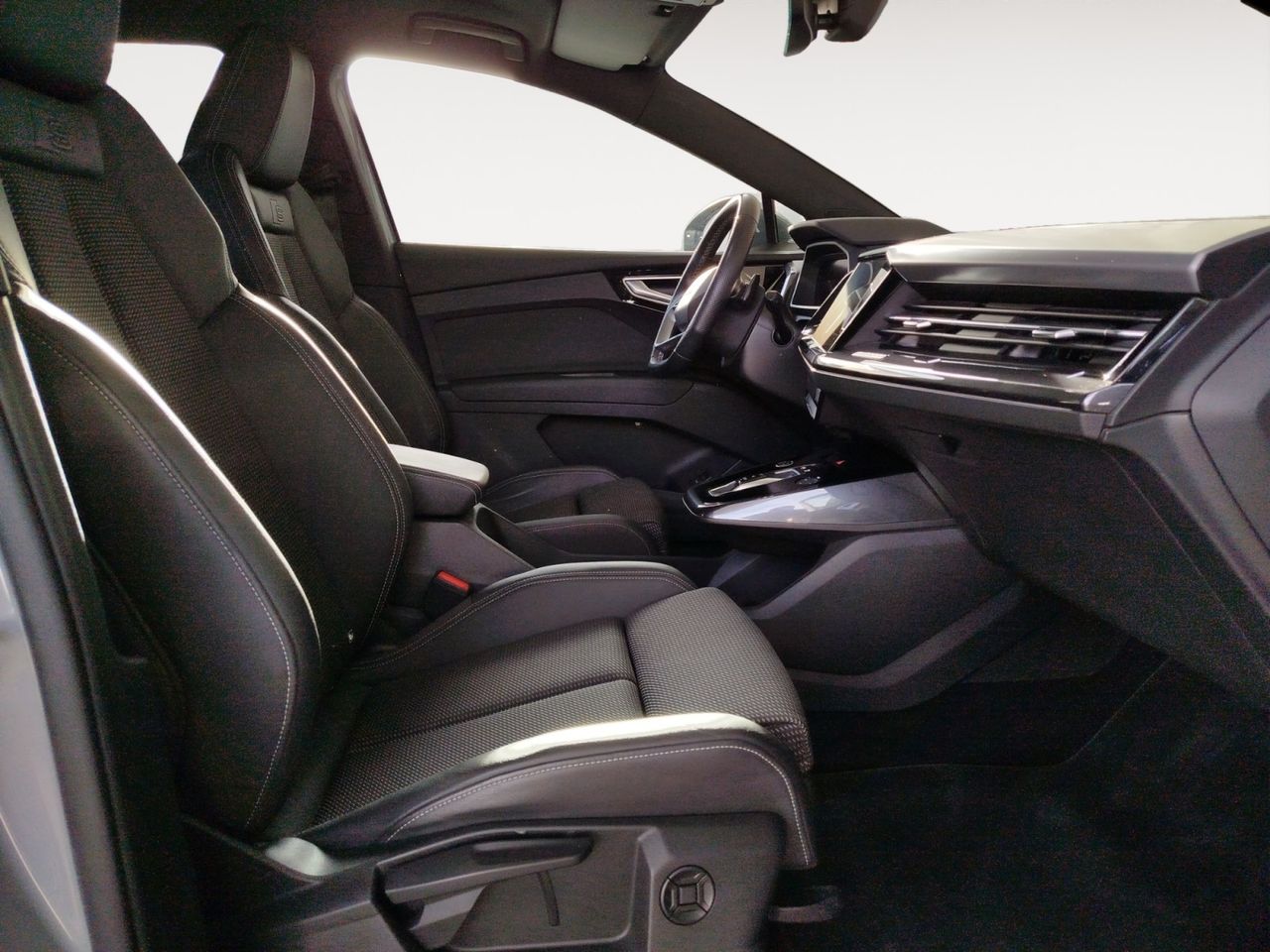 Audi Q4 40 e-tron S Line - foto 11