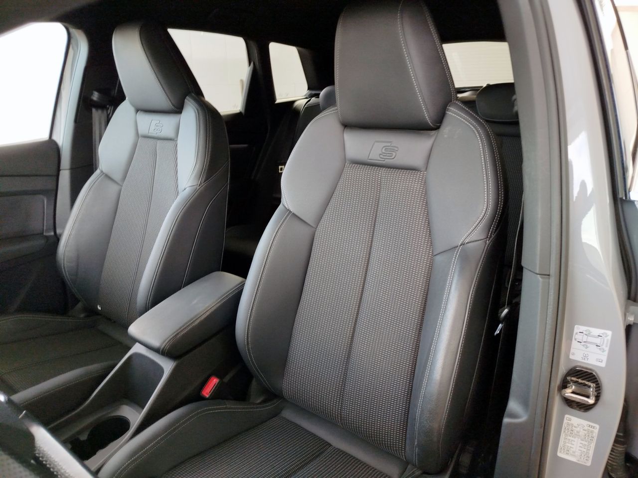 Audi Q4 40 e-tron S Line - foto 21