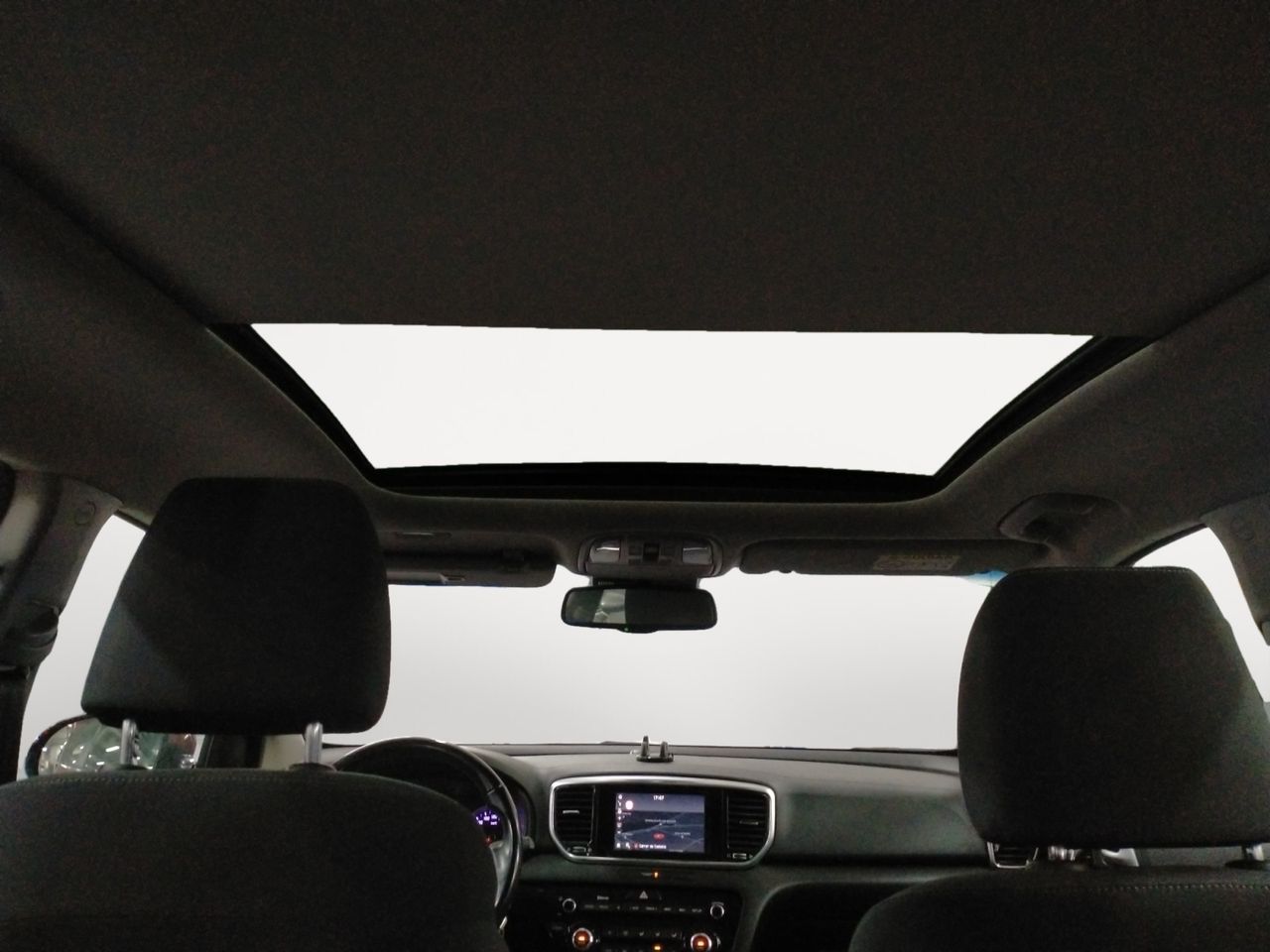 Kia Sportage Drive 2WD - foto 12