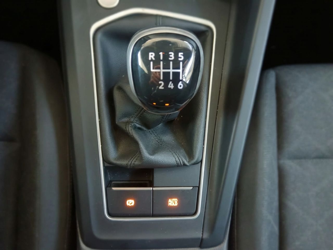 Volkswagen Golf Life - foto 12