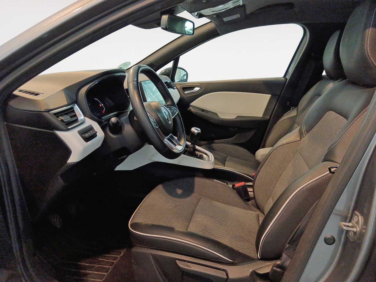 Renault Clio Techno - foto 9