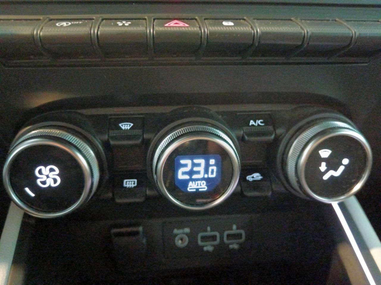 Renault Clio Techno - foto 20