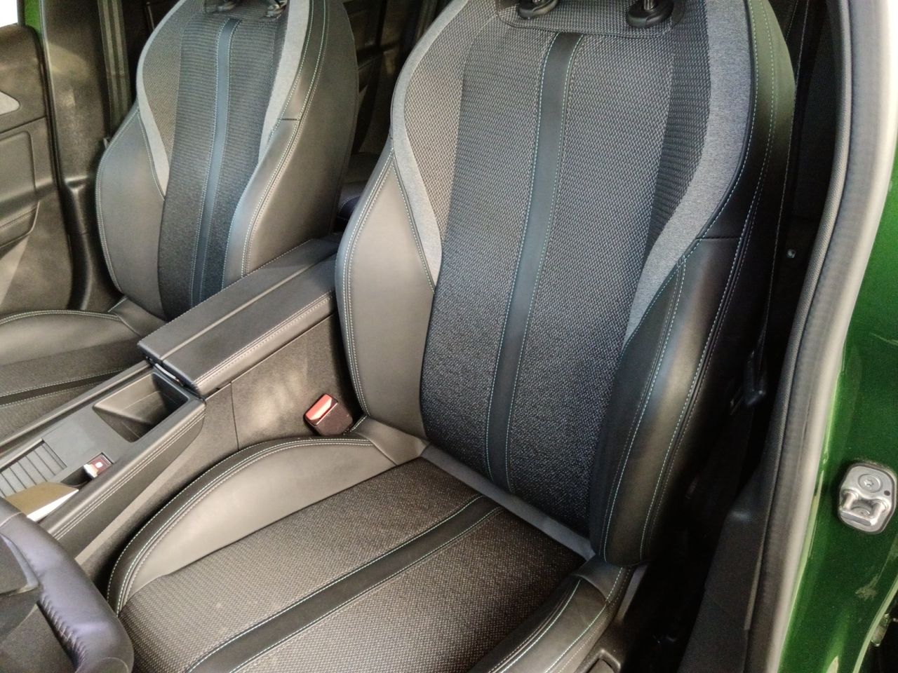 Peugeot 308 Allure - foto 21