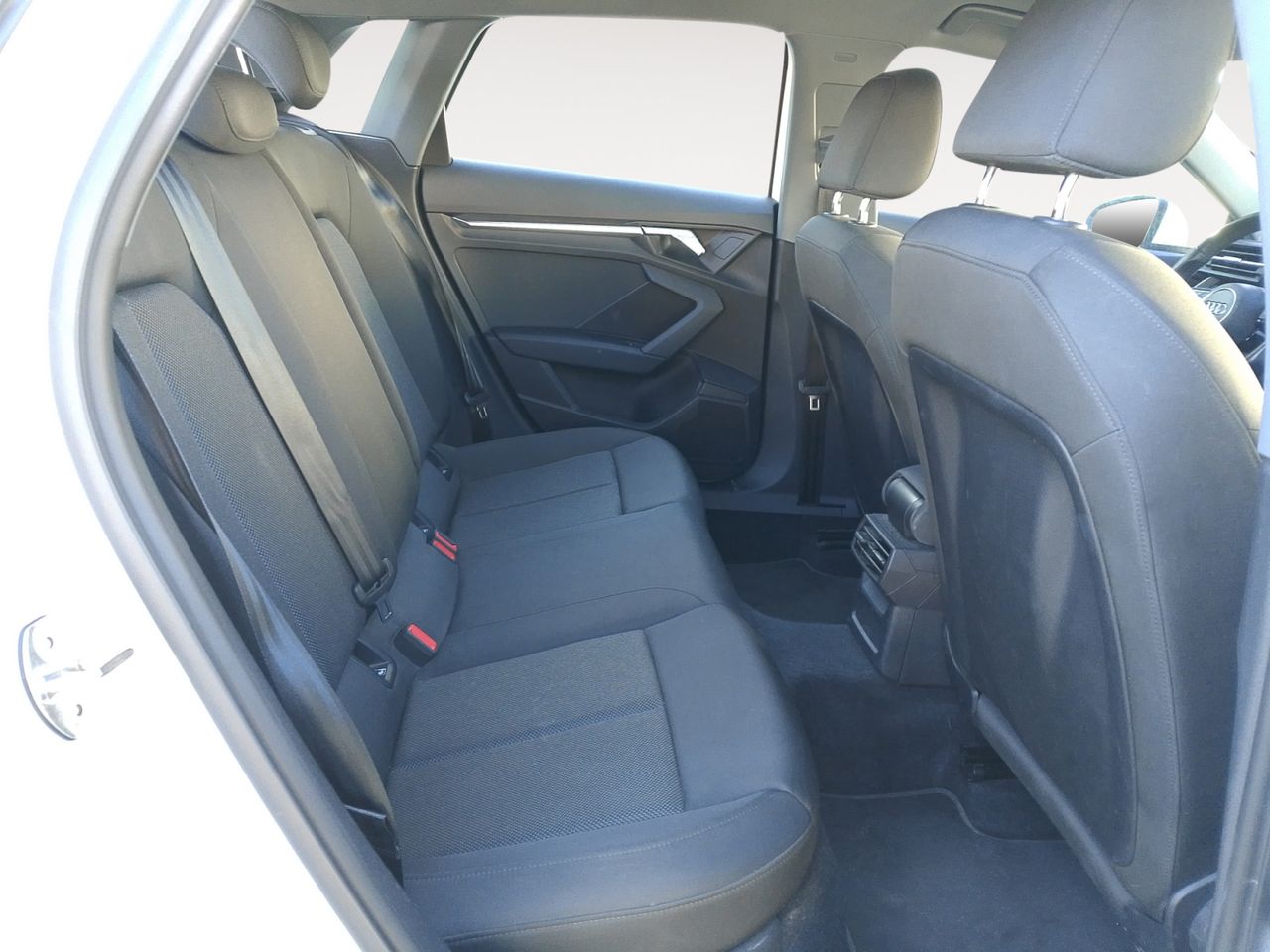 Audi A3 35 TFSI Business Line - foto 10