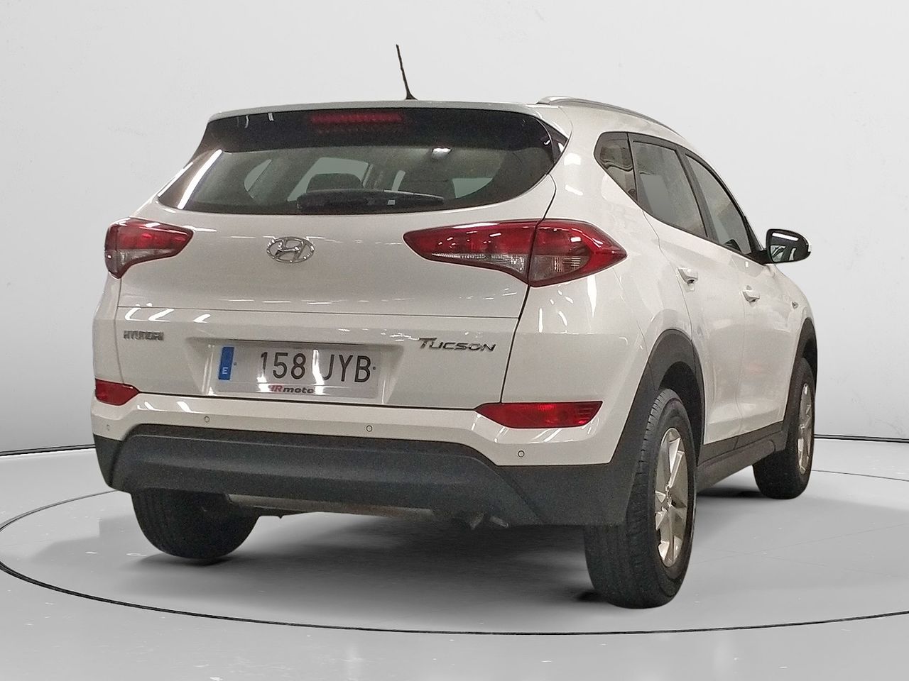 Hyundai Tucson Essence BlueDrive 2WD - foto 2