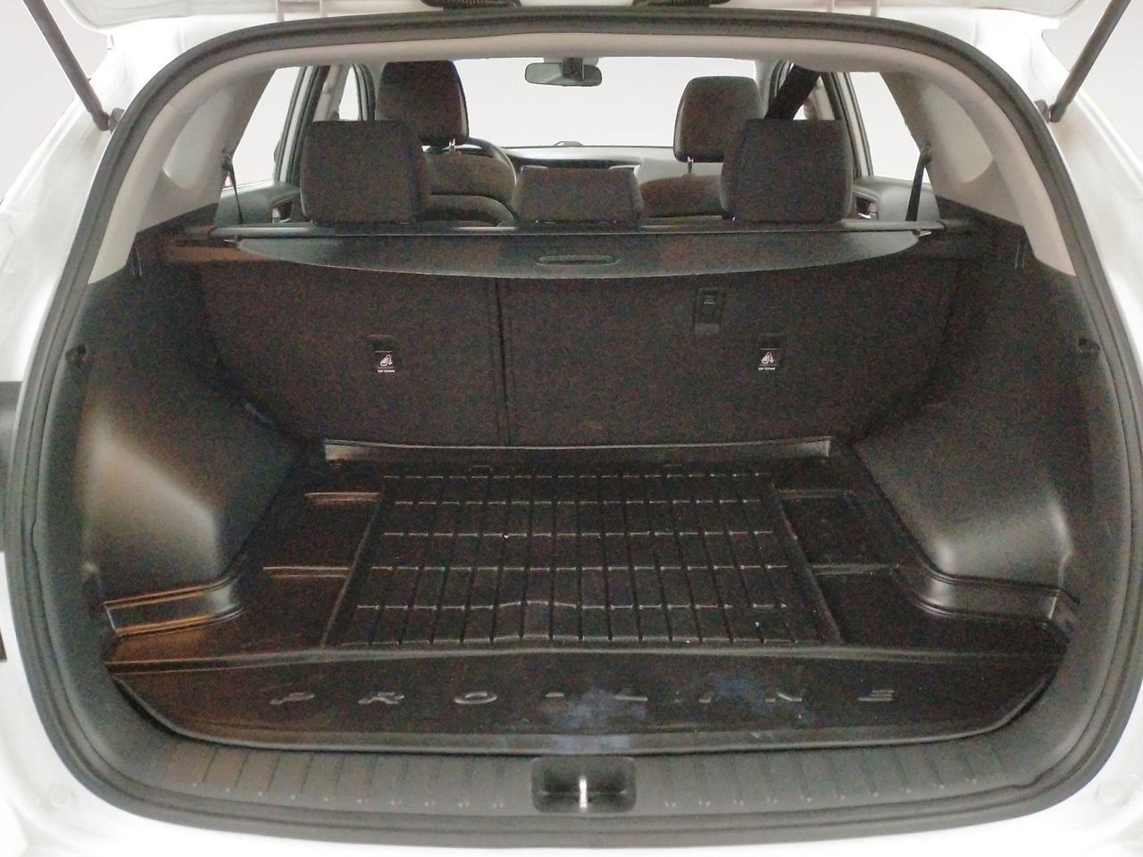 Hyundai Tucson Essence BlueDrive 2WD - foto 12